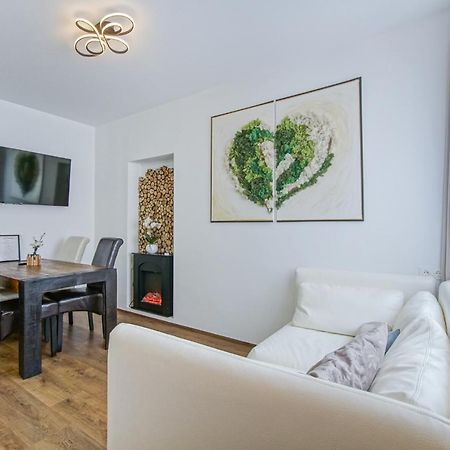 Auszeit Steiraland 8 Mit Ueberdachten Balkon Und Parkplatz Leoben  Exteriör bild
